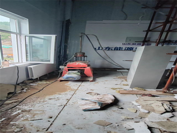 西乡地基基础下沉墙体裂缝加固注浆顶升施工